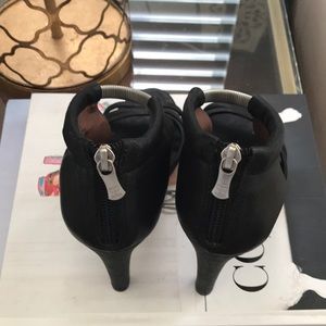 BCBG MaxAzaria Shoes